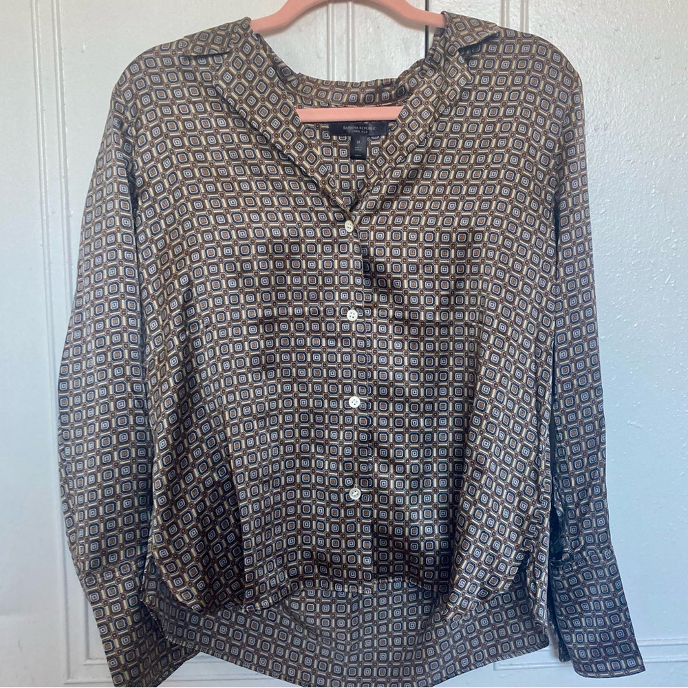 Banana Republic 100% Silk Button-Up Top
